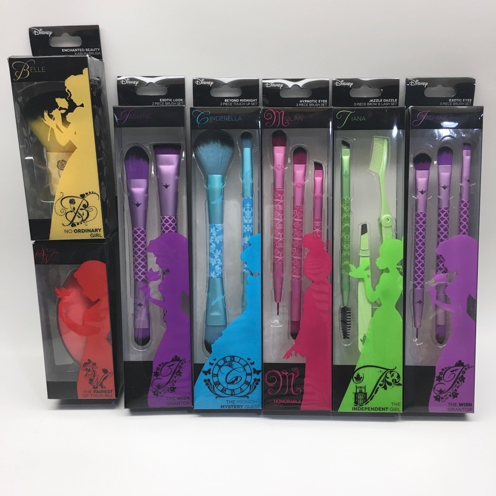 Disney Makeup Brush Set Bundle